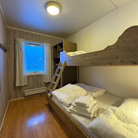 Spacious Near *